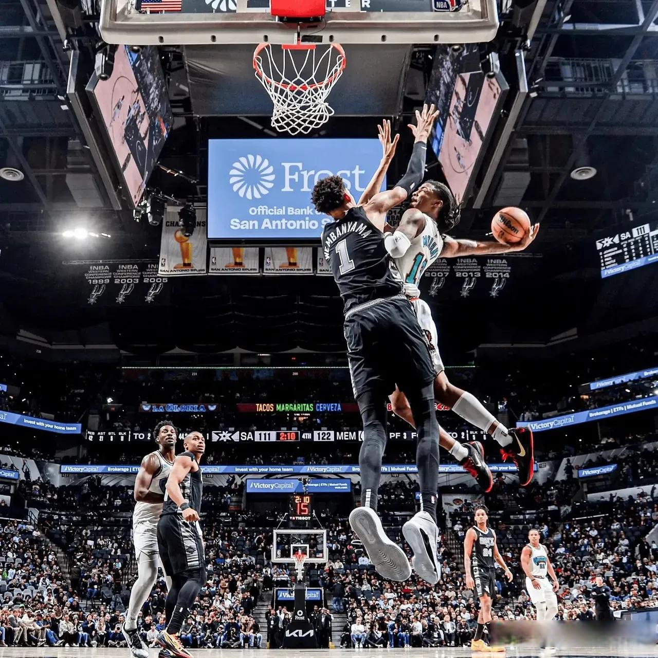 bet365官网站_比赛节奏持续高位，强度贯穿全场(在比赛相持中如何改变比赛节奏?)